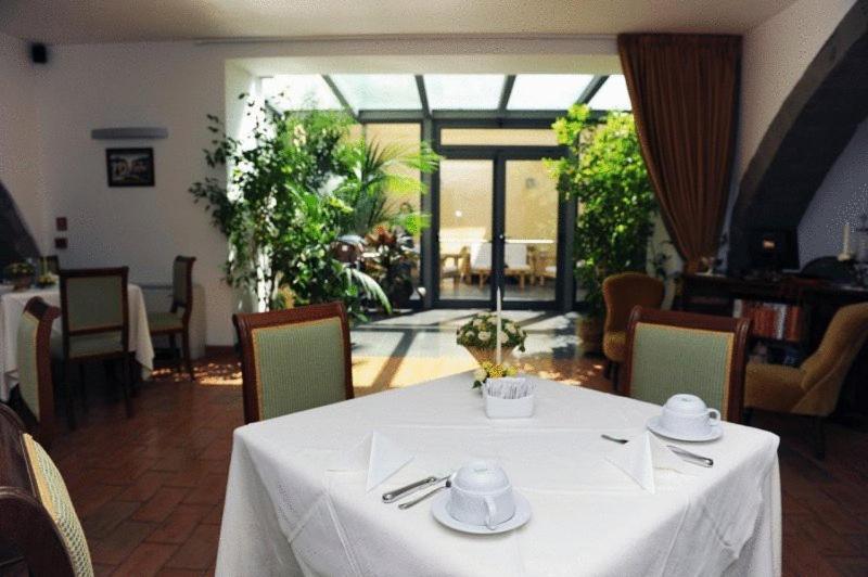 Hotel Urbano V Montefiascone Buitenkant foto